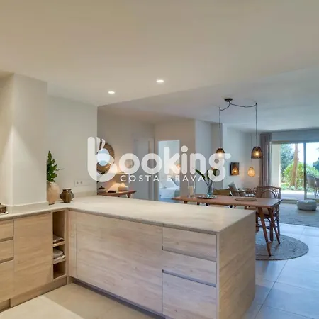 Velas I: Beachfront With Sea Views And Pool Access S'Agaro
